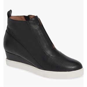 Linea Paolo Anna Wedge Sneaker Black Perforated Leather Size 10